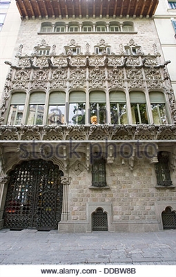 Otwarcie pałacu Baro de Cuadras w Barcelonie