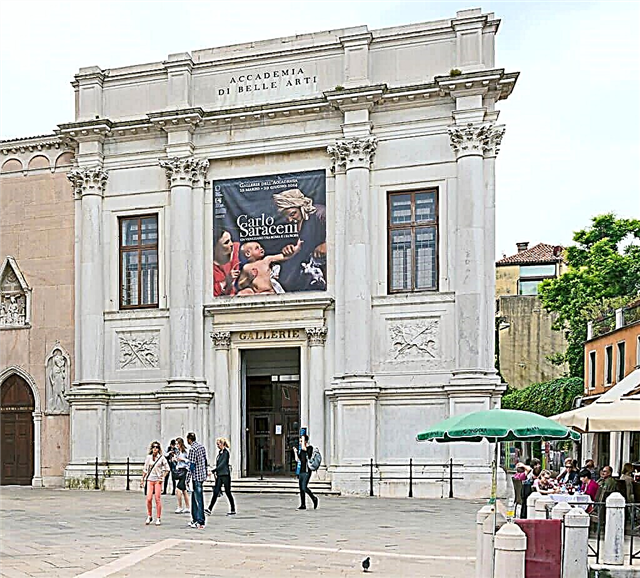Accademia-galleria Venetsiassa - venetsialaisen taiteen kassa