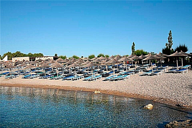 Hoteluri all inclusive de 4 stele în Rodos, pe prima linie cu o plajă de nisip