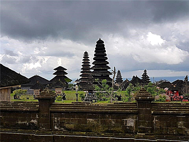 Pura Besakih temple in Bali