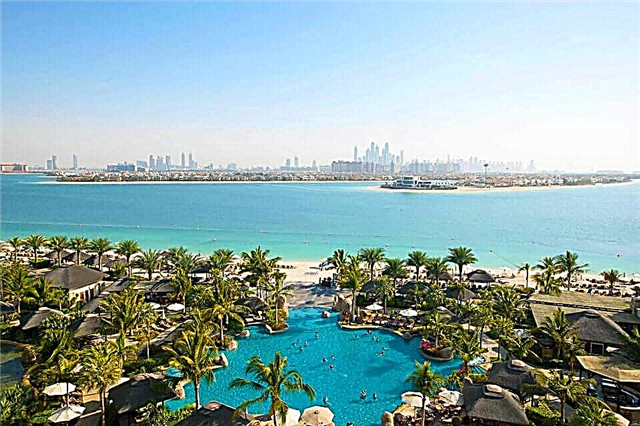 5-stjerners Dubai-hoteller med privat strand all inclusive