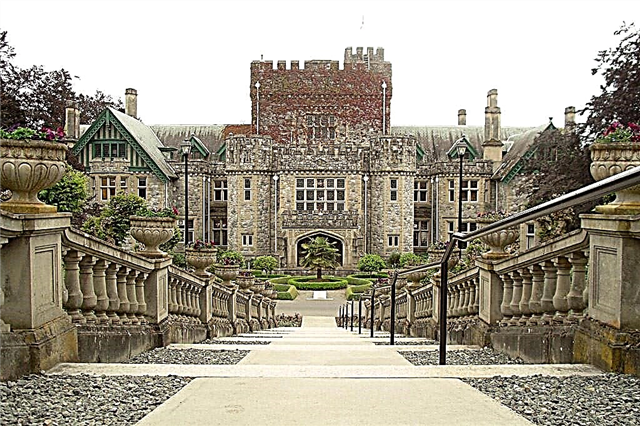 Hatley Castle und seine Gärten in Kanada