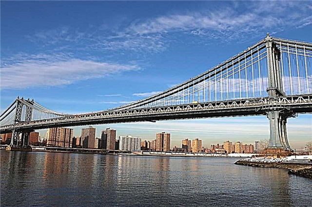 جسر بروكلين في الولايات المتحدة الأمريكية