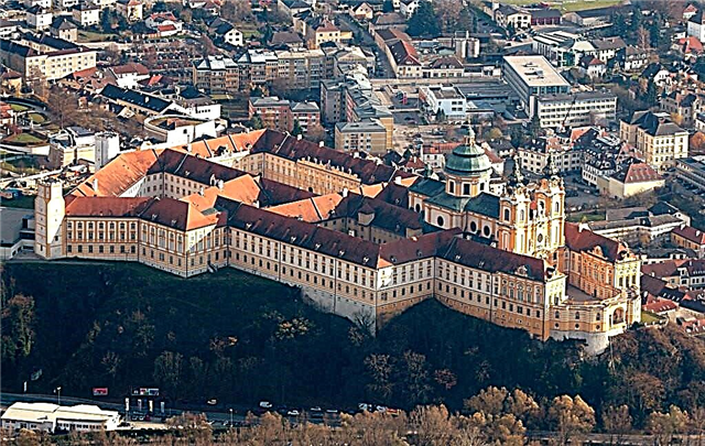 Бенедиктински манастир в Австрия