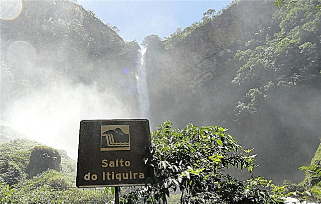 Itikira Falls in Brazil