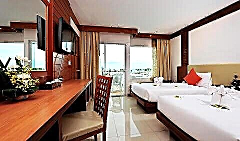 Hotéis 4 estrelas em Phuket na primeira linha com praia particular