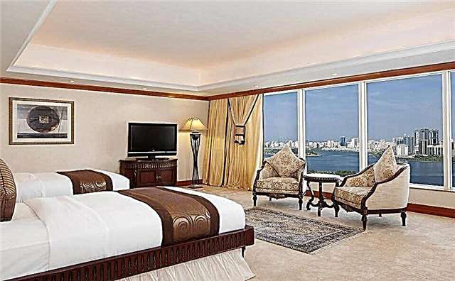 Sharjahin hotellit ensimmäisellä rivillä, joilla on oma ranta