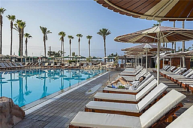 Ayia Napa 4 star hotels all inclusive first line
