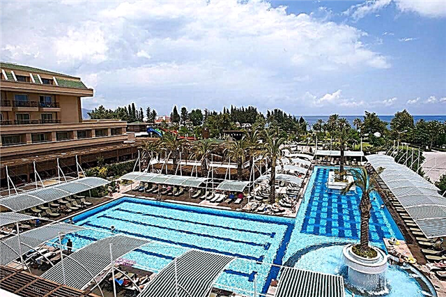 Kemer hotels for families with children