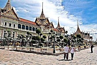 30 popular landmarks in Bangkok